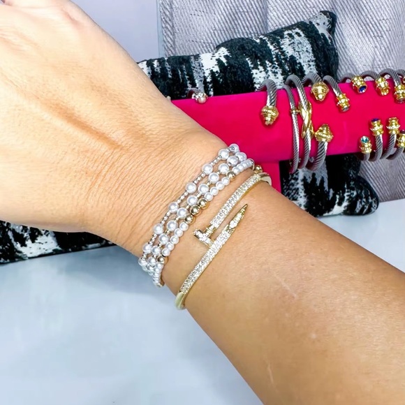 Just Un Clou Nail Gold Crystal Elegant Bracelet - Picture 4 of 13